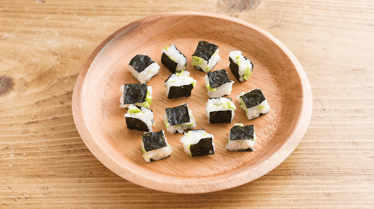 枝豆のサイコロおにぎり
