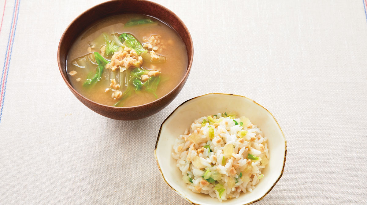 納豆と白菜のみそ汁
