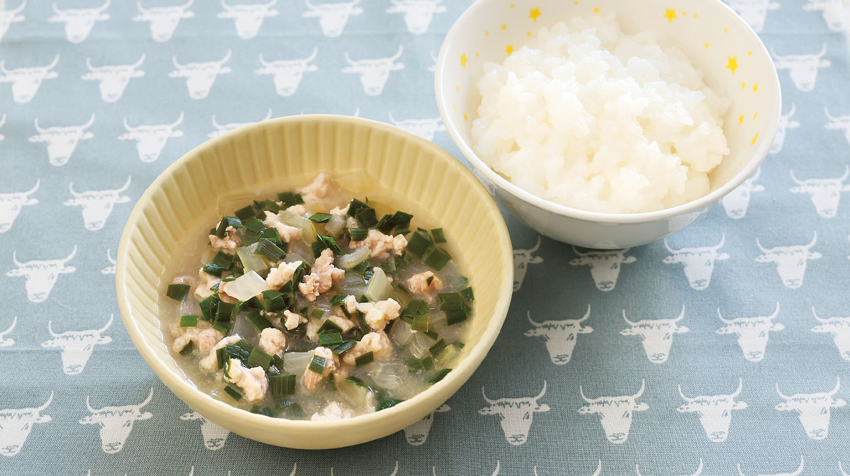 玉ねぎと豚肉のにらスープ