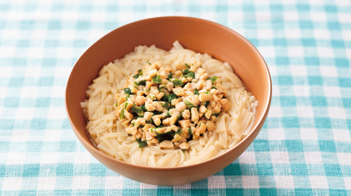 わかめ納豆うどん